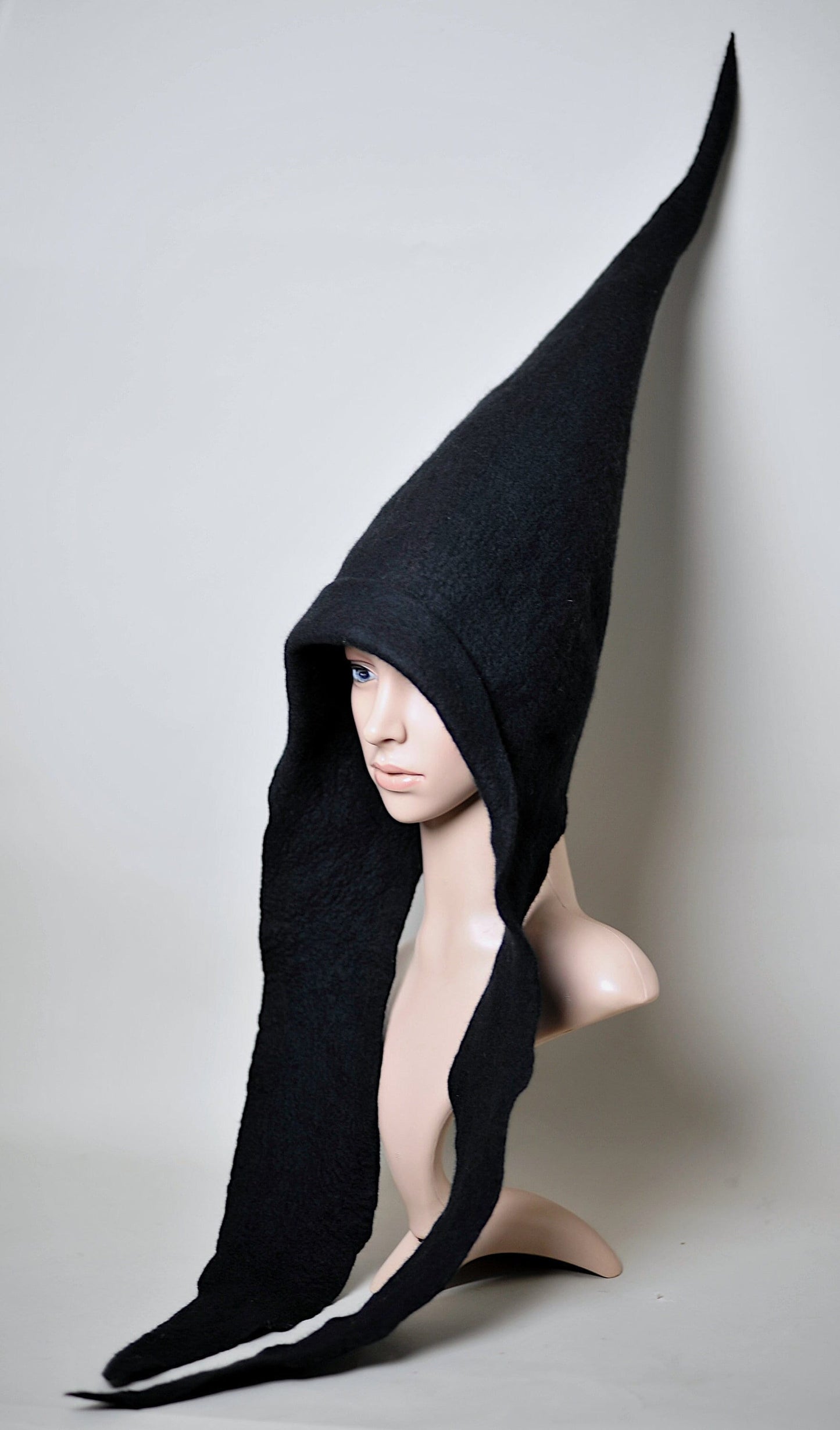 Black Gnome Hat